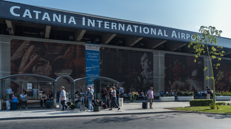 incendio aeroporto catania